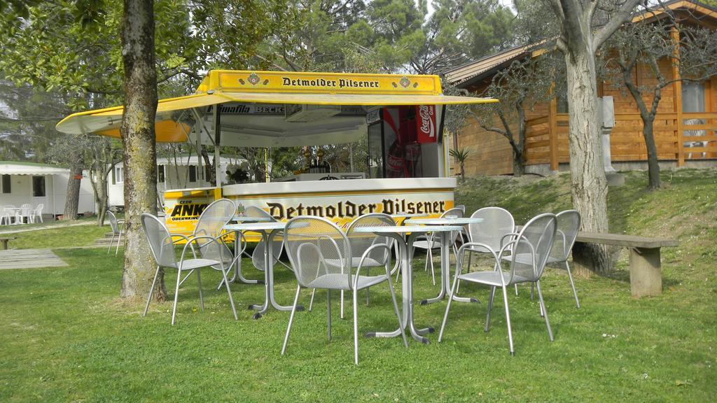 Camping Daino Hotel Pietramurata Exterior foto