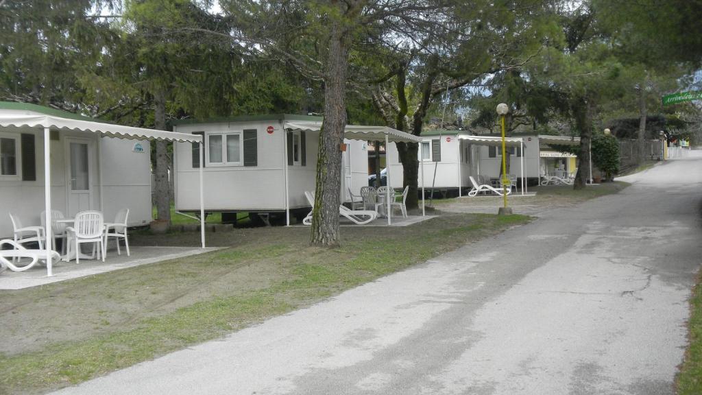 Camping Daino Hotel Pietramurata Exterior foto